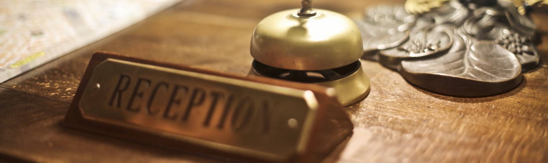 Direction Banner Hospitality